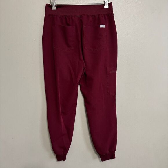 Figs Zamora jogger in cranberry color size petite medium - Picture 2 of 9